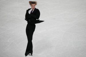Stephen Gogolev leads Canada into Olympic team figure skating final