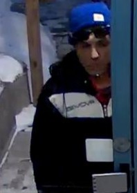 2 suspects at large after 4-on-1 beating: Toronto police