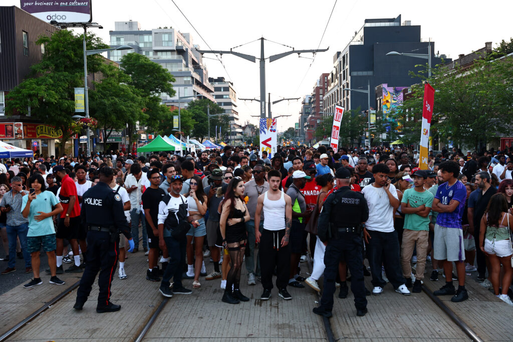 2 people killed in mass shooting at Toronto’s Salsa on St. Clair festival